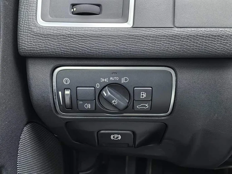 Volvo XC60 — фото 21