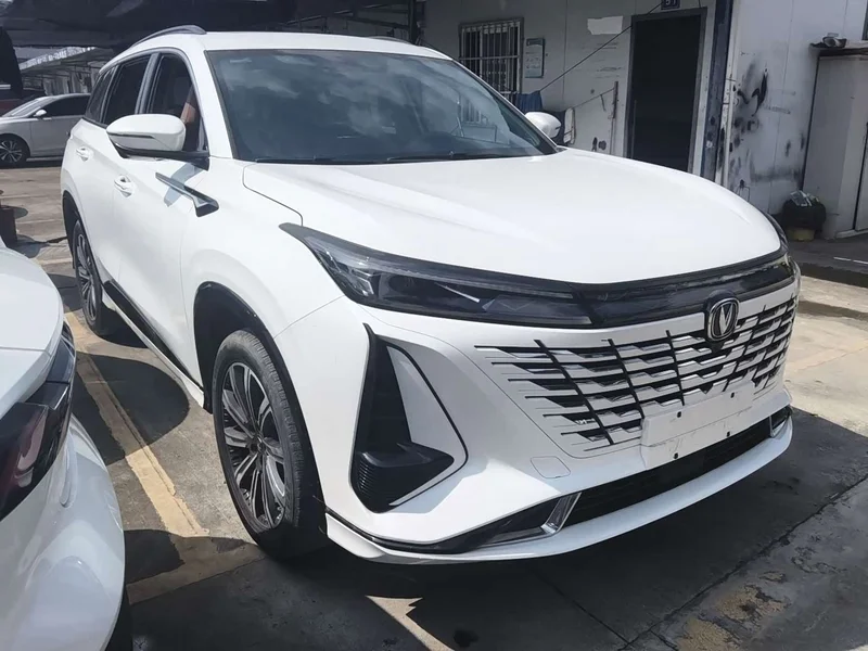 Changan CS75PLUS — фото 3