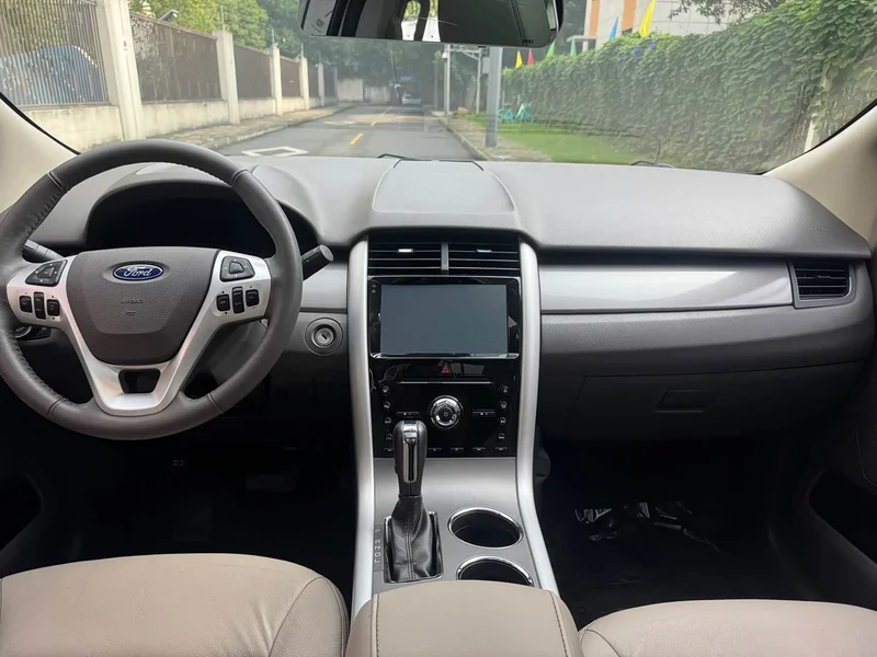 Ford Edge — фото 17
