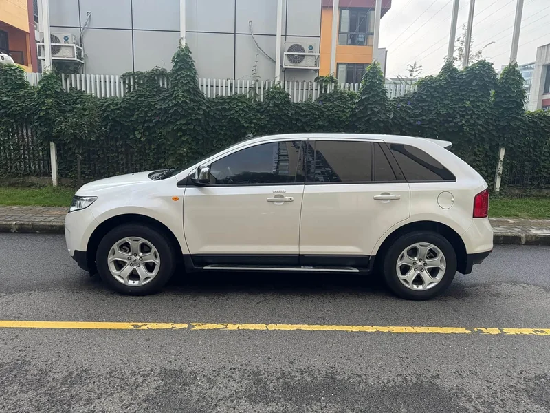 Ford Edge — фото 6