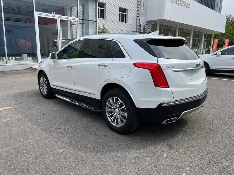 Cadillac XT5 — фото 13