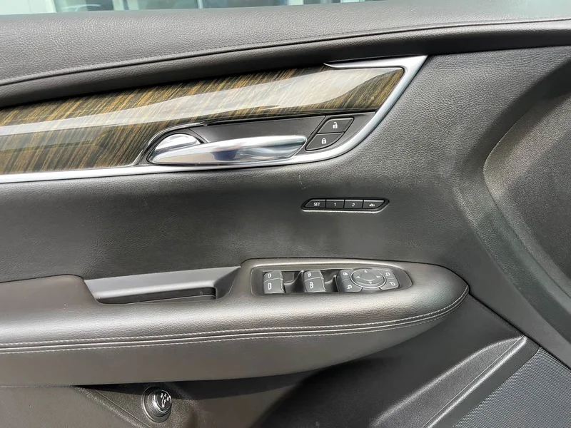 Cadillac XT5 — фото 6