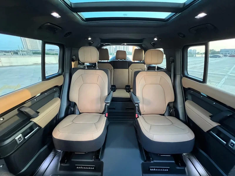 Land Rover Defender — фото 10