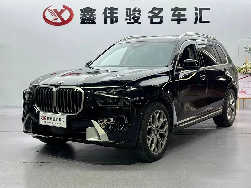 BMW X7 — фото 2