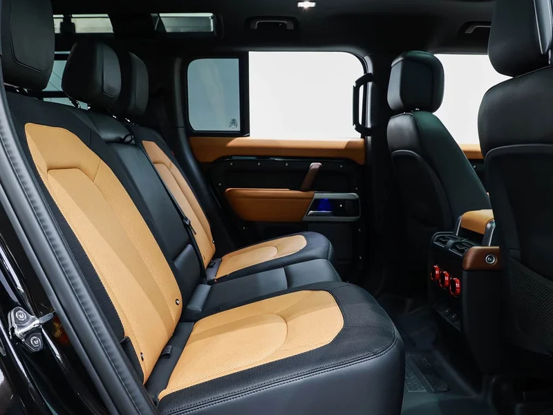 Land Rover Defender — фото 11