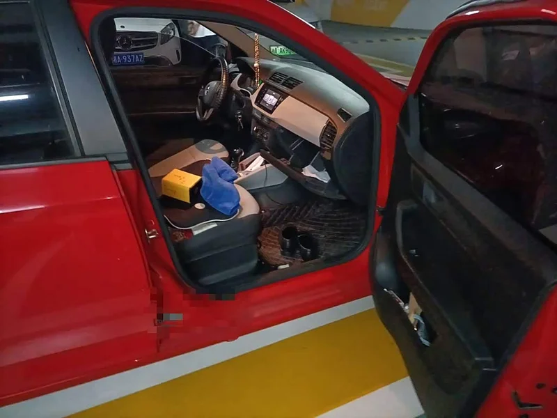 Skoda Citigo — фото 19