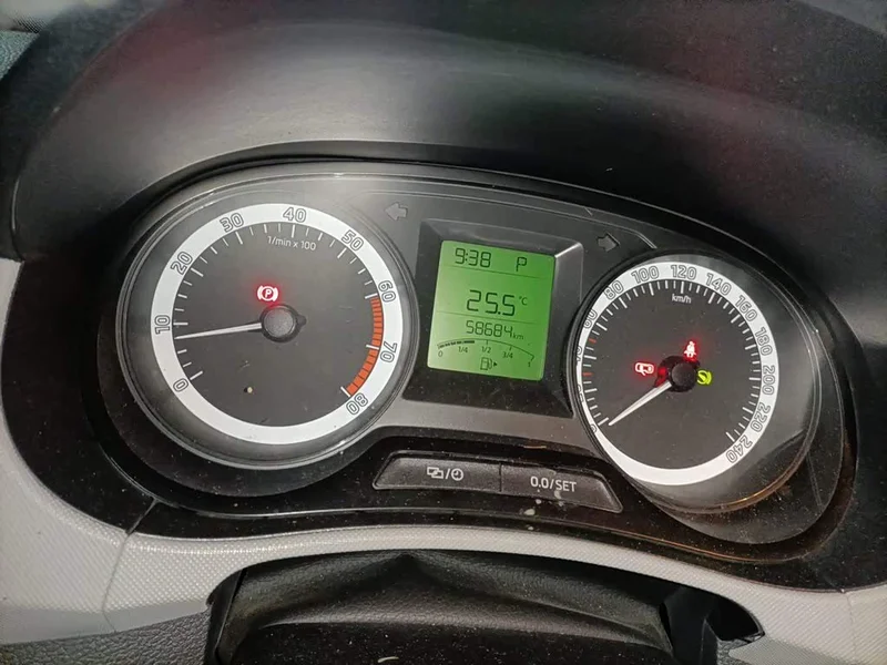 Skoda Citigo — фото 8