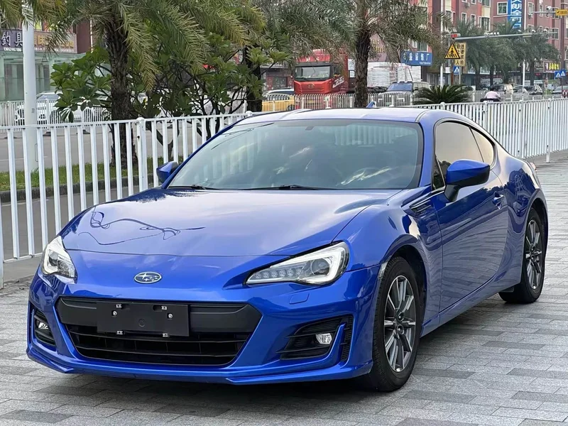Subaru BRZ — фото 1