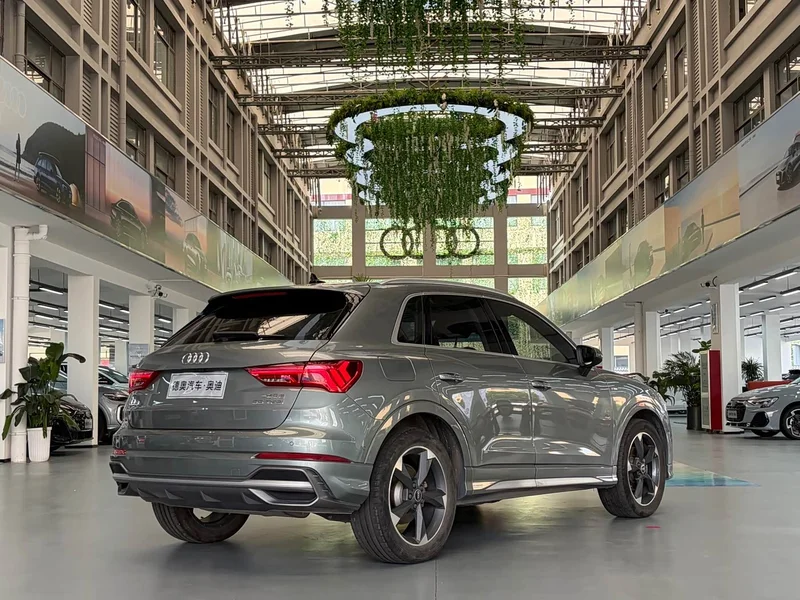 Audi Q3 — фото 5