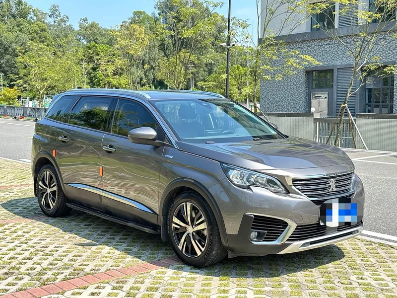 Peugeot 5008 — фото 1