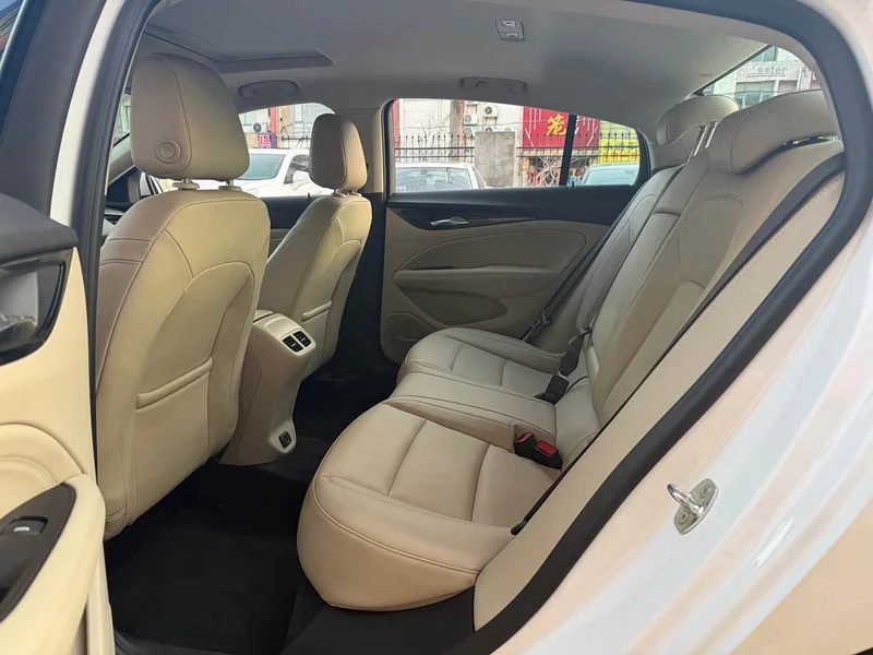Buick Regal — фото 12