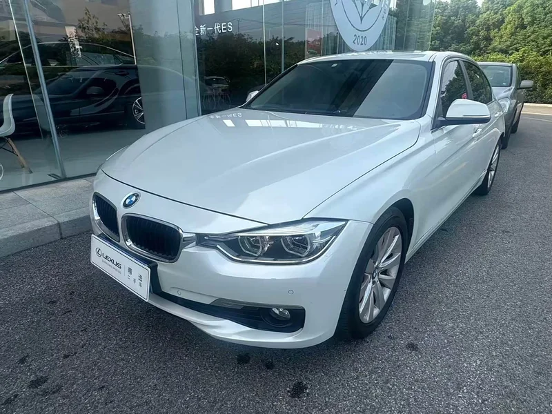 BMW 3-Series — фото 1