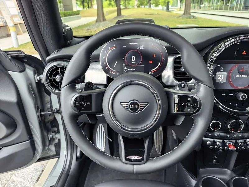 Mini JCW — фото 18