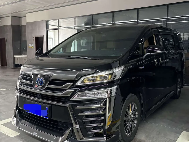 Toyota Vellfire — фото 2