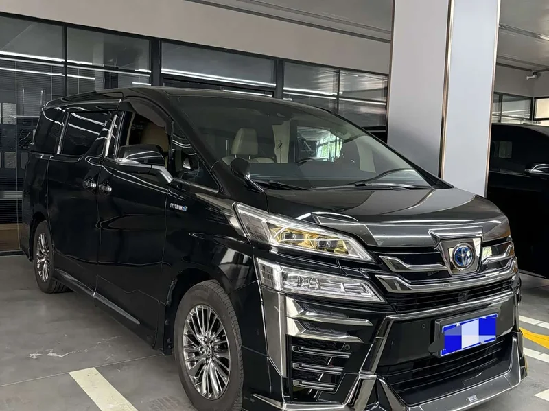 Toyota Vellfire — фото 4