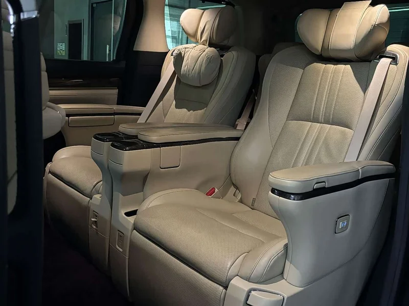 Toyota Vellfire — фото 7