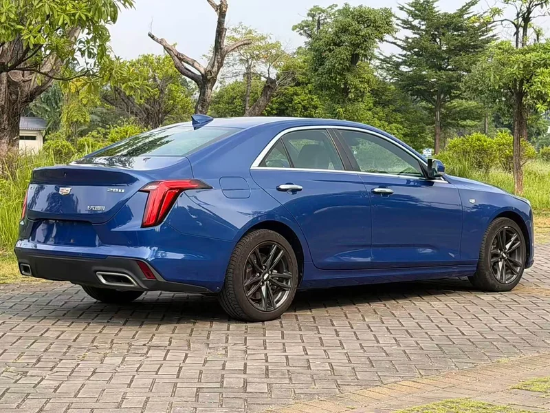 Cadillac CT4 — фото 5