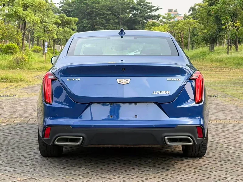Cadillac CT4 — фото 6