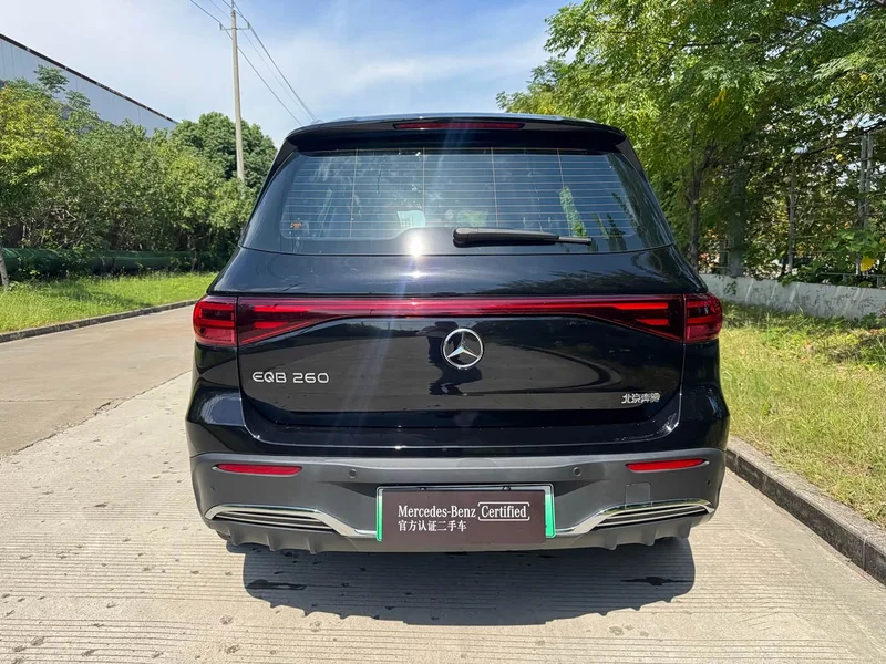 Mercedes-Benz EQB — фото 18
