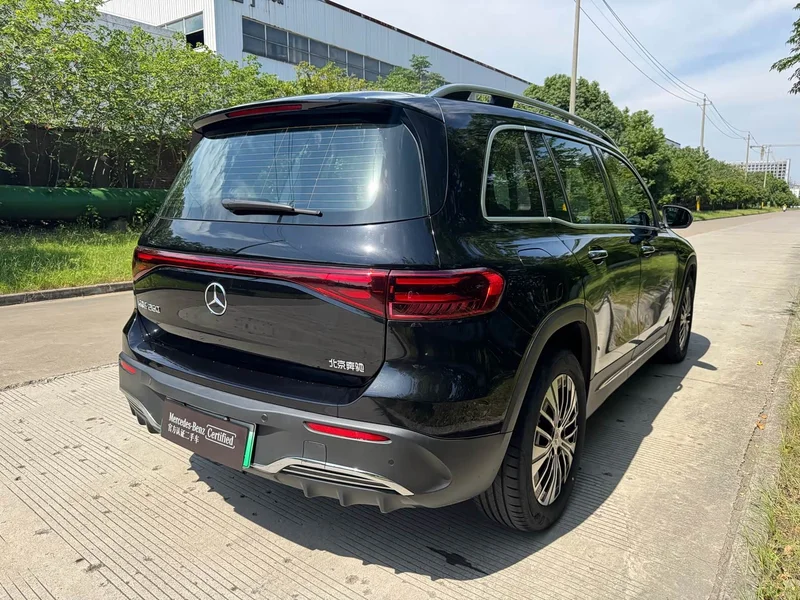 Mercedes-Benz EQB — фото 19