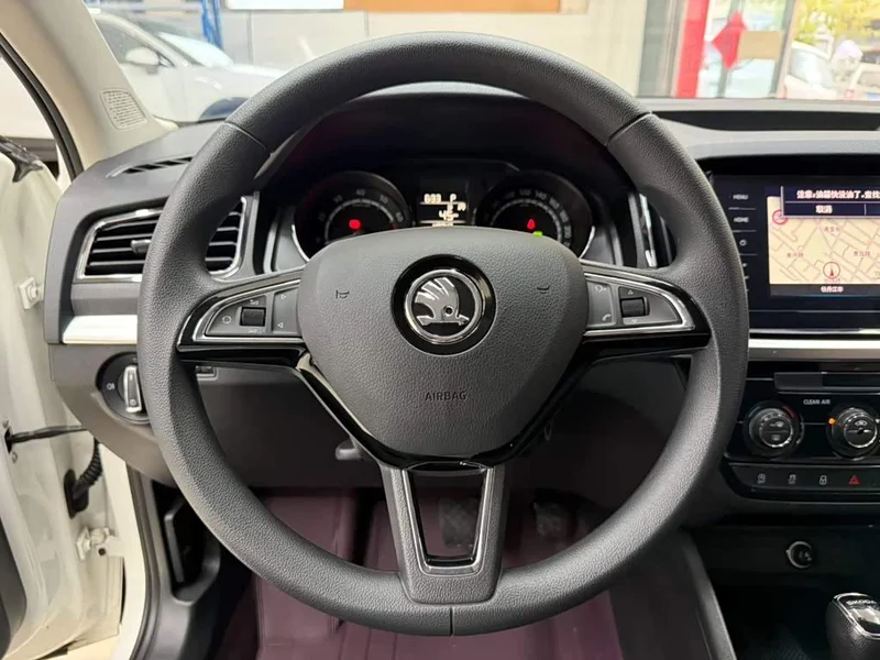 Skoda Kamiq — фото 11
