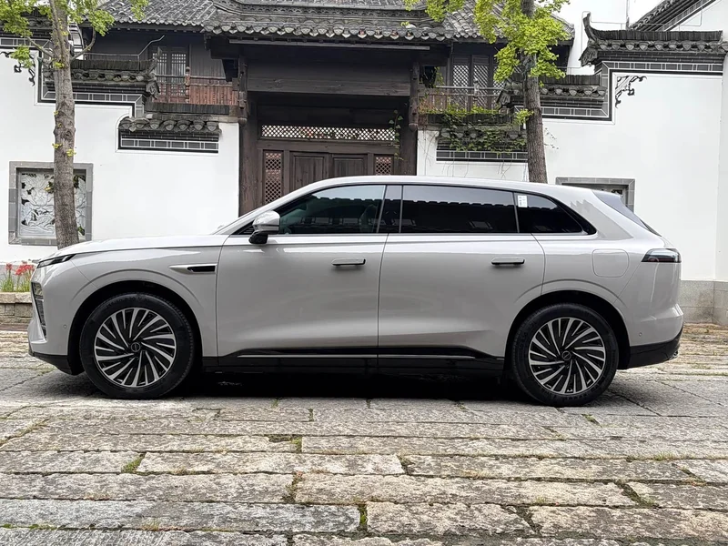 Roewe Star Era ET — фото 4