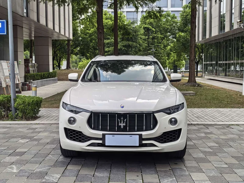 Maserati Levante — фото 2