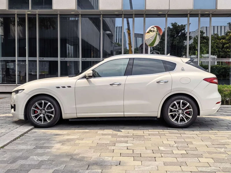Maserati Levante — фото 6