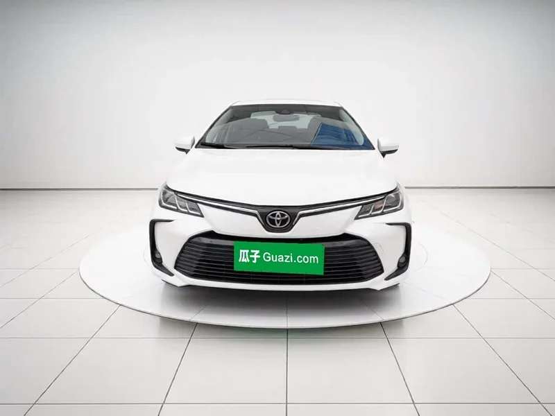 Toyota Corolla — фото 2