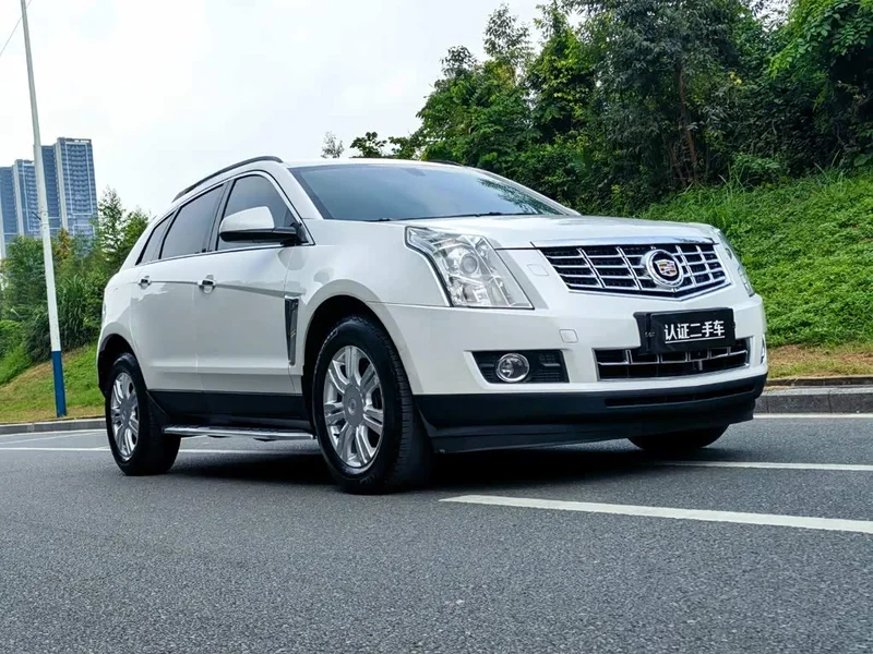 Cadillac SRX — фото 3