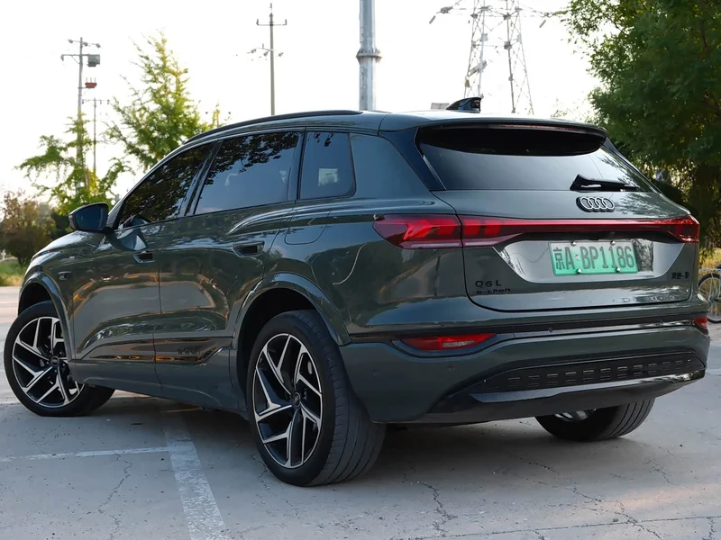 Audi Q6L e-tron — фото 10