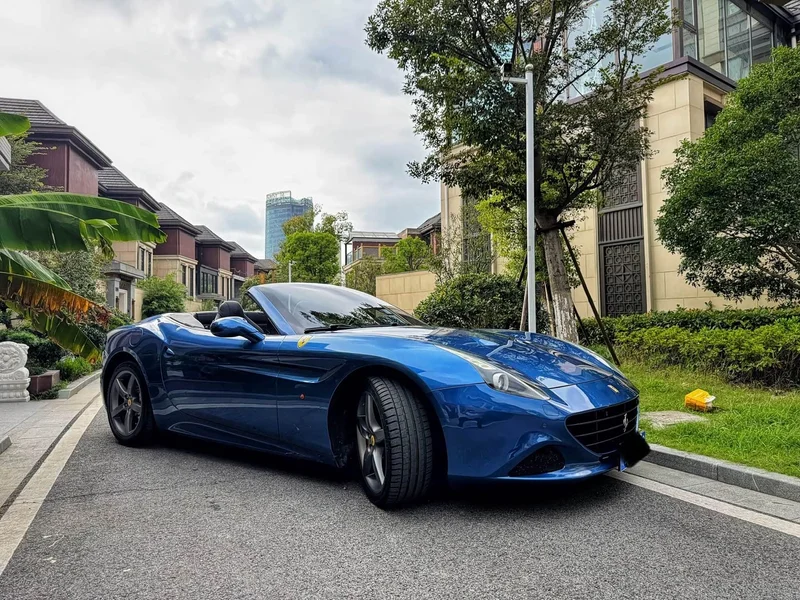 Ferrari California T — фото 3