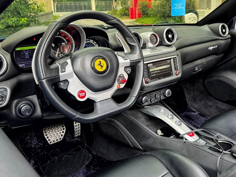 Ferrari California T — фото 4