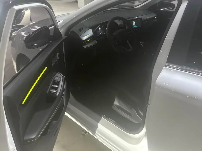 Roewe i5 — фото 8