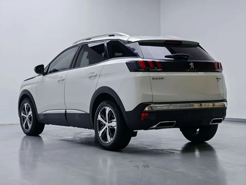 Peugeot 4008 — фото 10