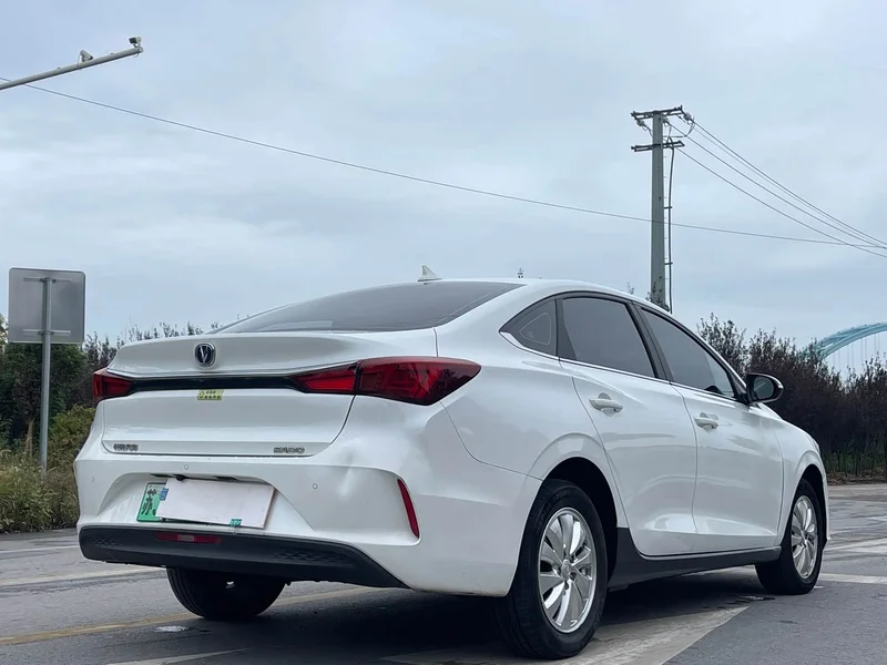 Changan Eado — фото 7