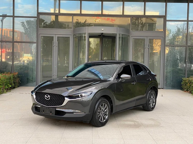 Mazda CX-30 — фото 1