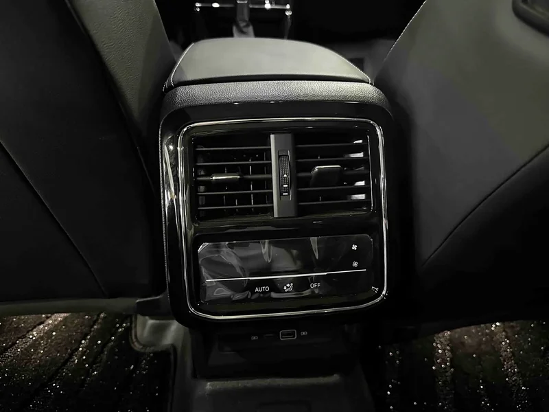Volkswagen Passat — фото 12