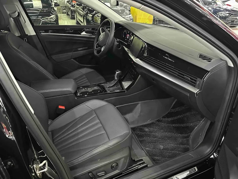 Volkswagen Passat — фото 14