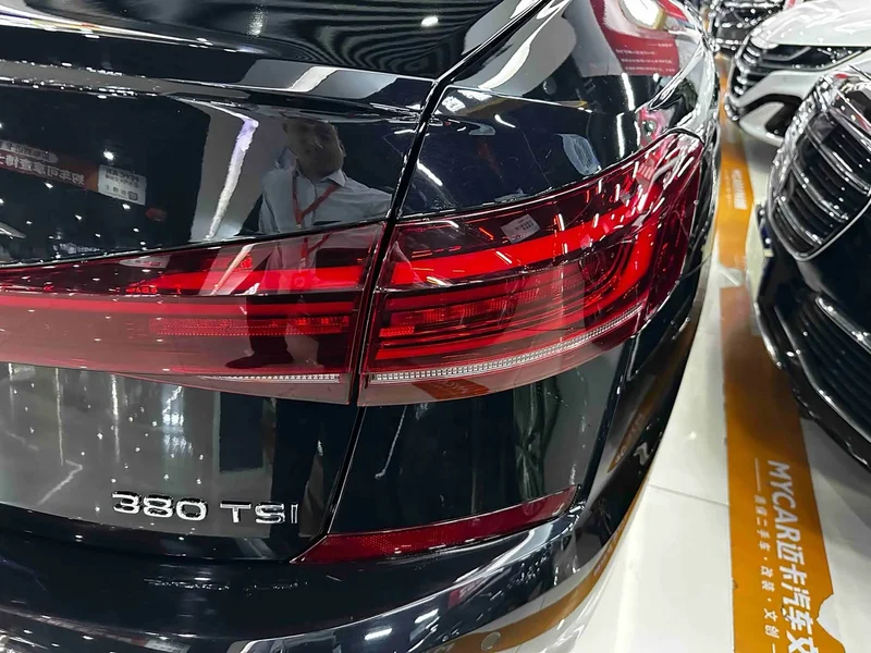 Volkswagen Passat — фото 18