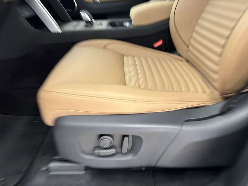Land Rover Discovery — фото 13