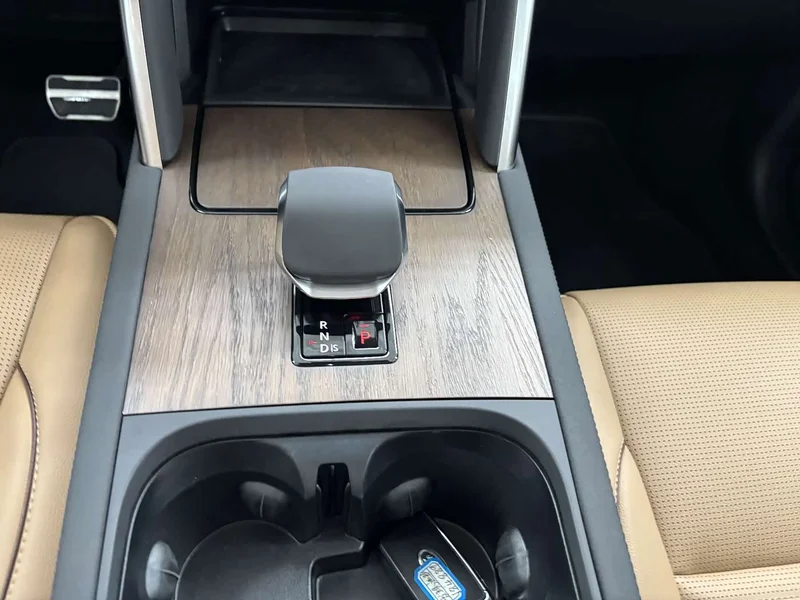 Land Rover Discovery — фото 18