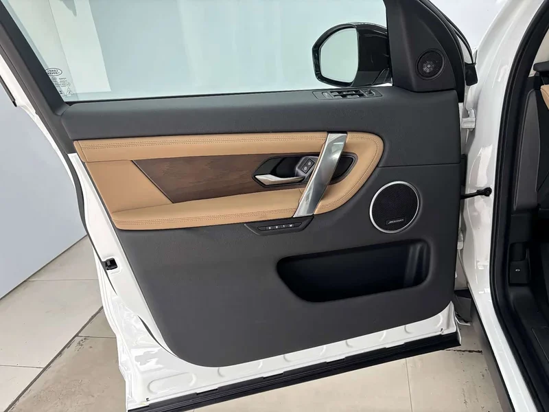 Land Rover Discovery — фото 10