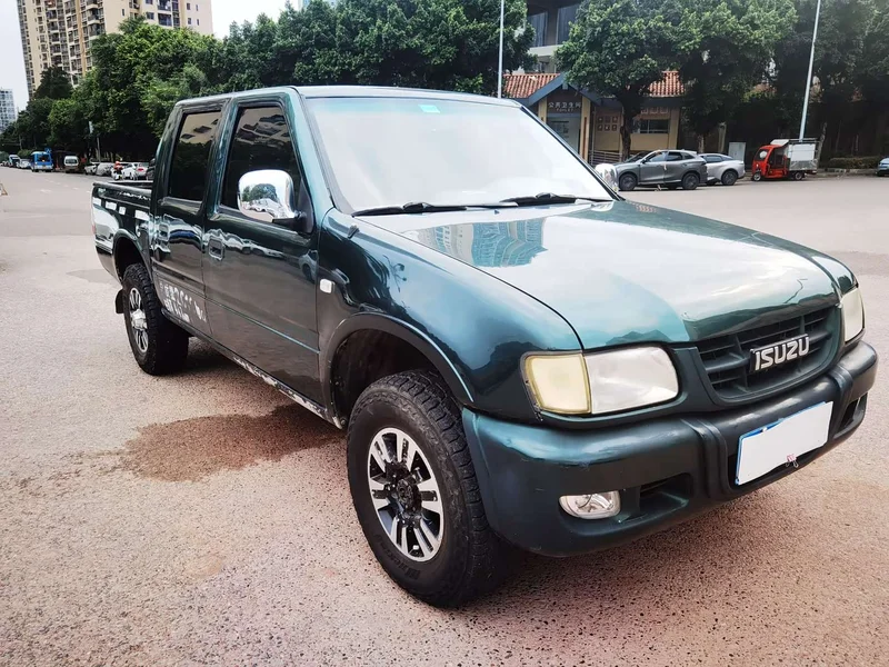 Isuzu Isuzu Pickup — фото 3