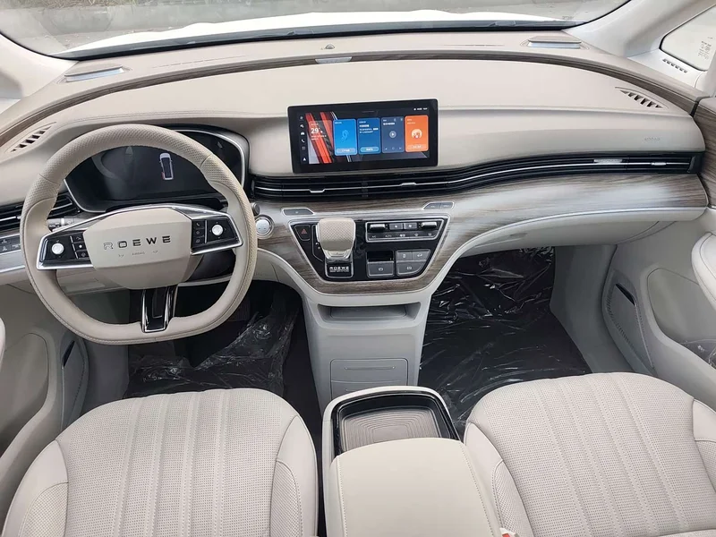 Roewe iMAX8 New Energy — фото 10