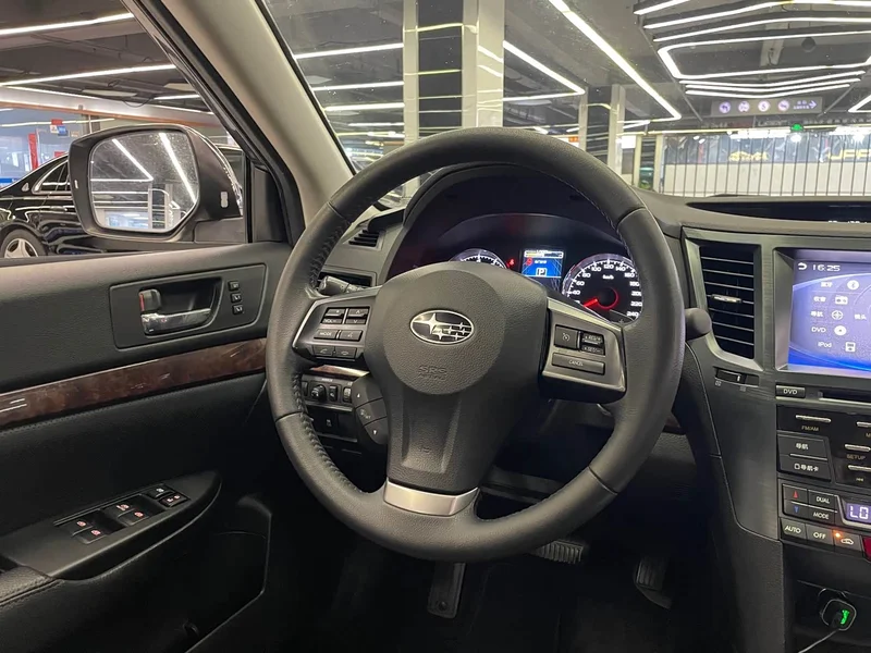 Subaru Outback — фото 24