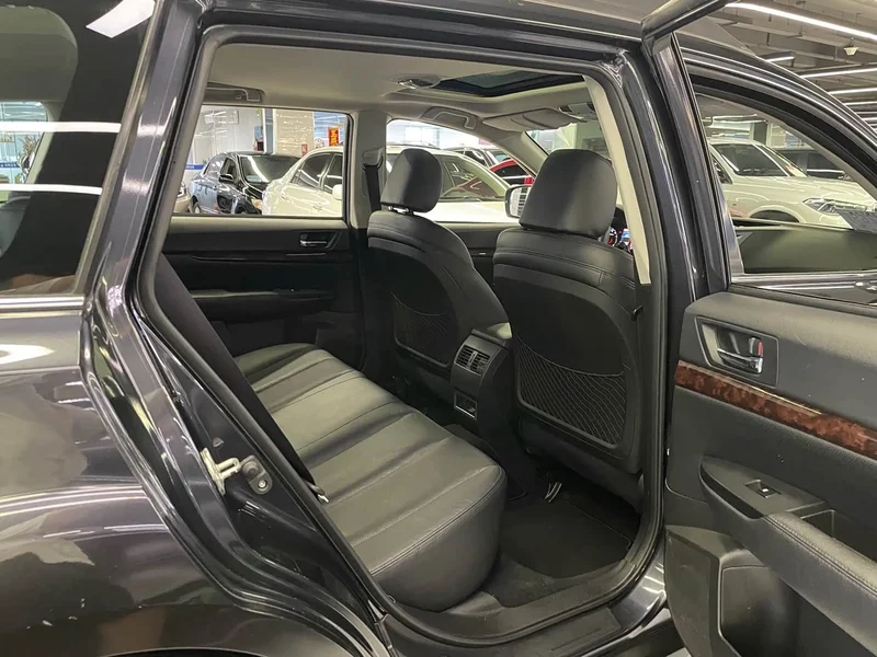 Subaru Outback — фото 27