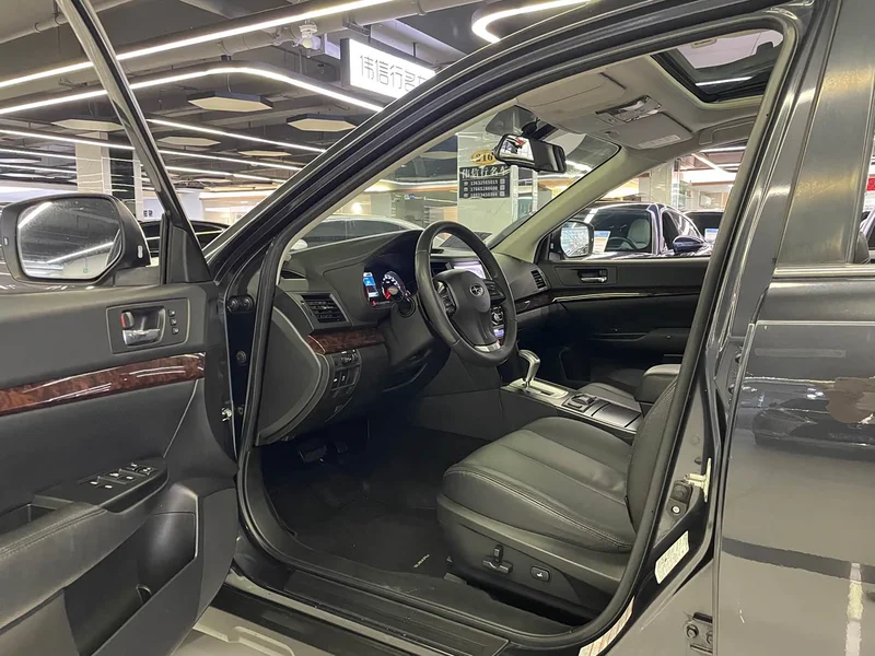 Subaru Outback — фото 44