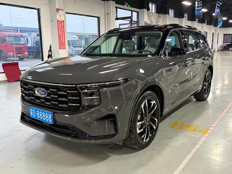 Ford Edge — фото 1