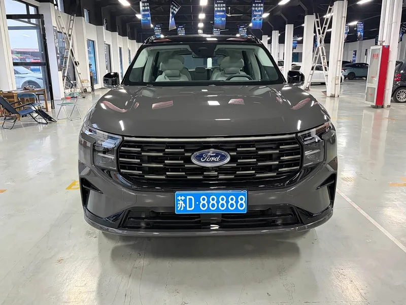 Ford Edge — фото 15